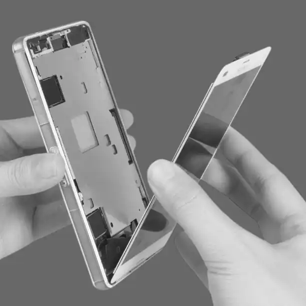 Αντικατάσταση σπασμένης οθόνης σε κινητό Android (Sony) με εγγύηση καλής λειτουργίας.