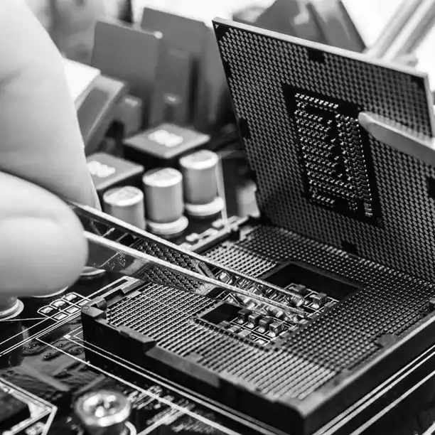 Λεπτομερής επισκευή μητρικής πλακέτας και καθαρισμός socket επεξεργαστή